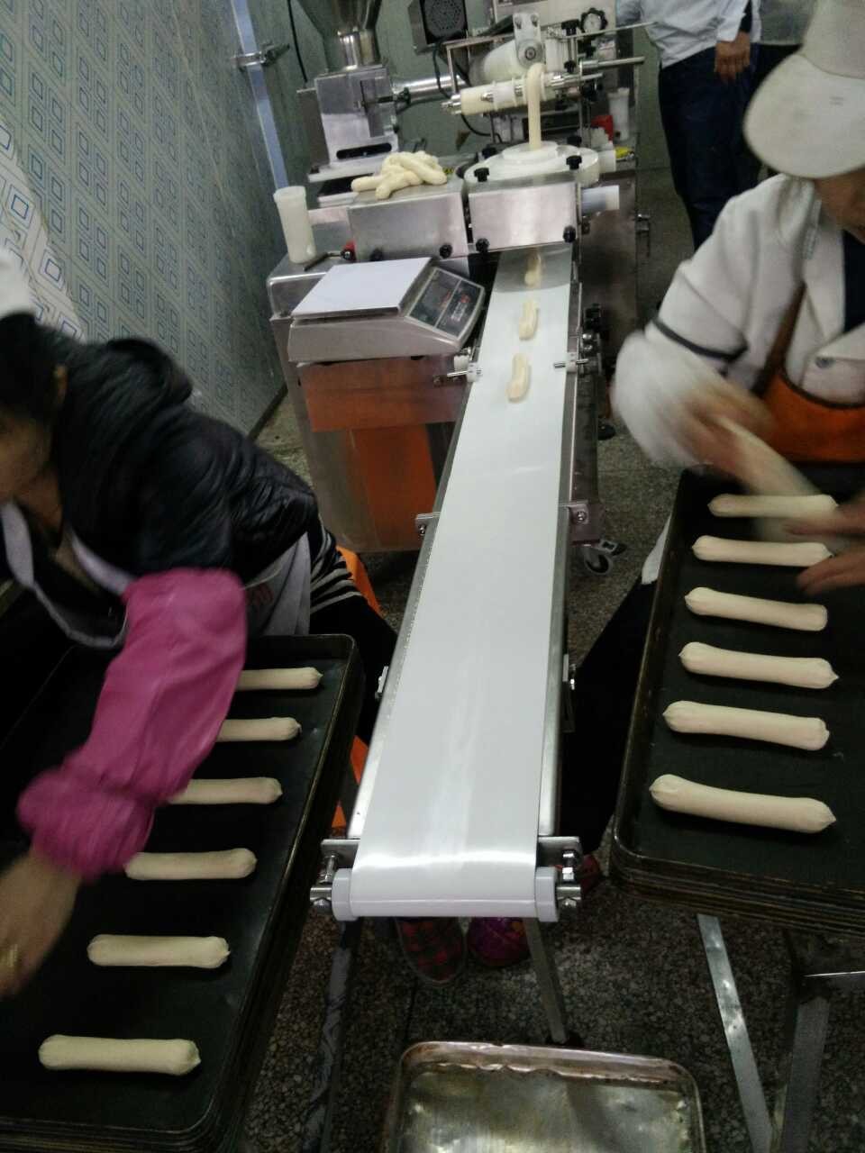 فرانسه نان نان خط تولید دو غلطک ظرفیت 10000 عدد