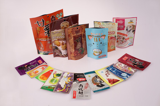 Kantong makanan ringan plastik cetak PET / PE / AL / CPP Kemasan makanan yang fleksibel
